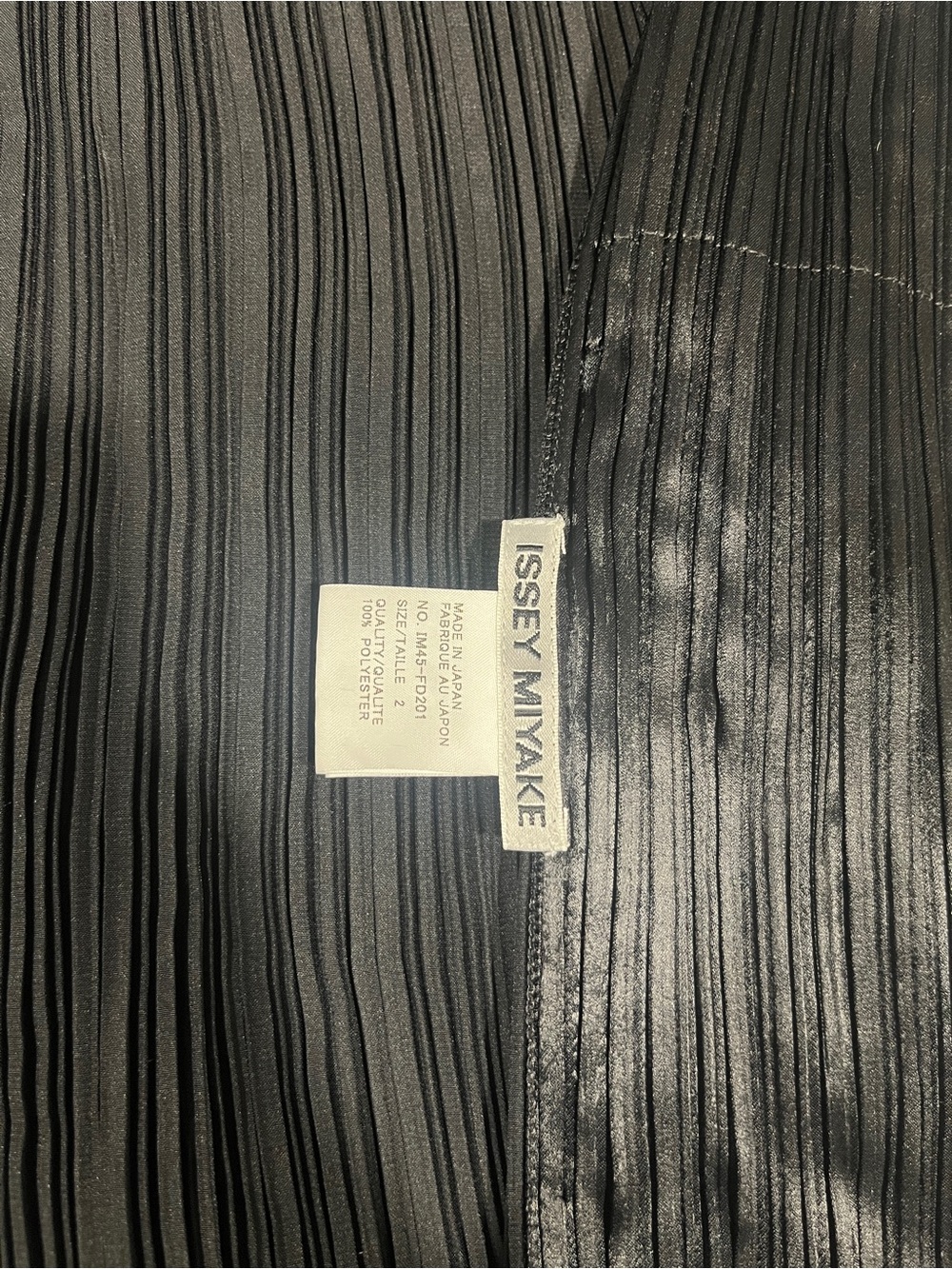Issey Miyake Black Pleated Button-Front Jacket - Picture 4 of 8